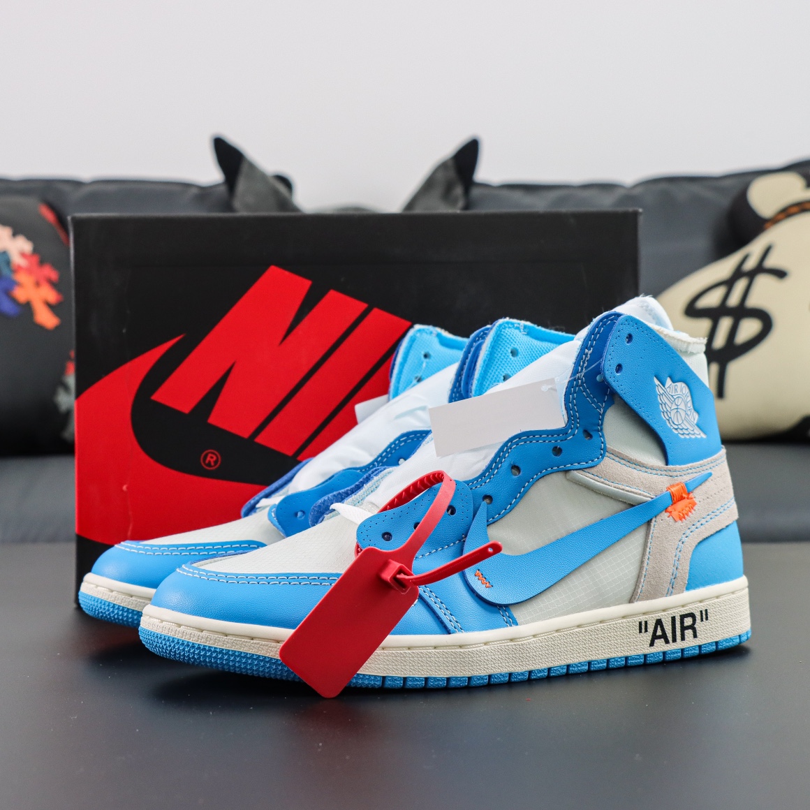 Jordan 1 Off White UNC reps with baby blue overlays and shoebox
