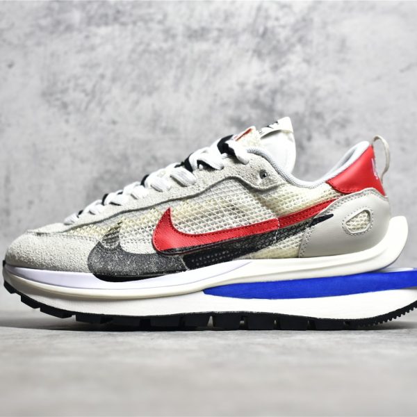 Sacai × Nike VaporWaffle "Royal Fuchsia" Reps