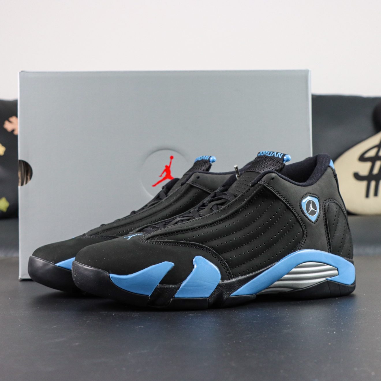 Jordan 14 University Blue Reps with box and accessories