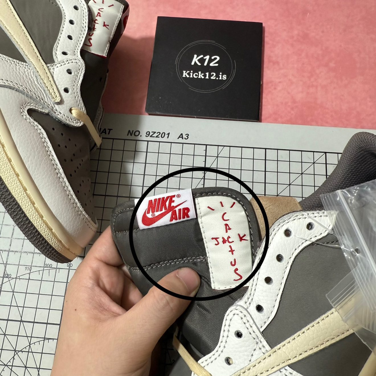 Cactus Jack logo and reverse Swoosh details on Travis Scott Reverse Mocha reps2