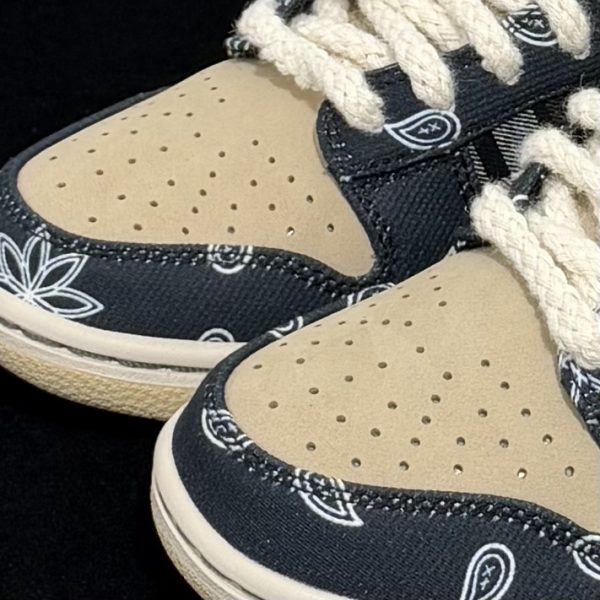 Close-up of toebox on Travis Scott Dunk Jackboys Reps showing textured fabric