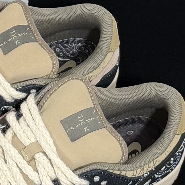 Tongue detail on Travis Scott Dunk Jackboys Reps with Nike SB logo