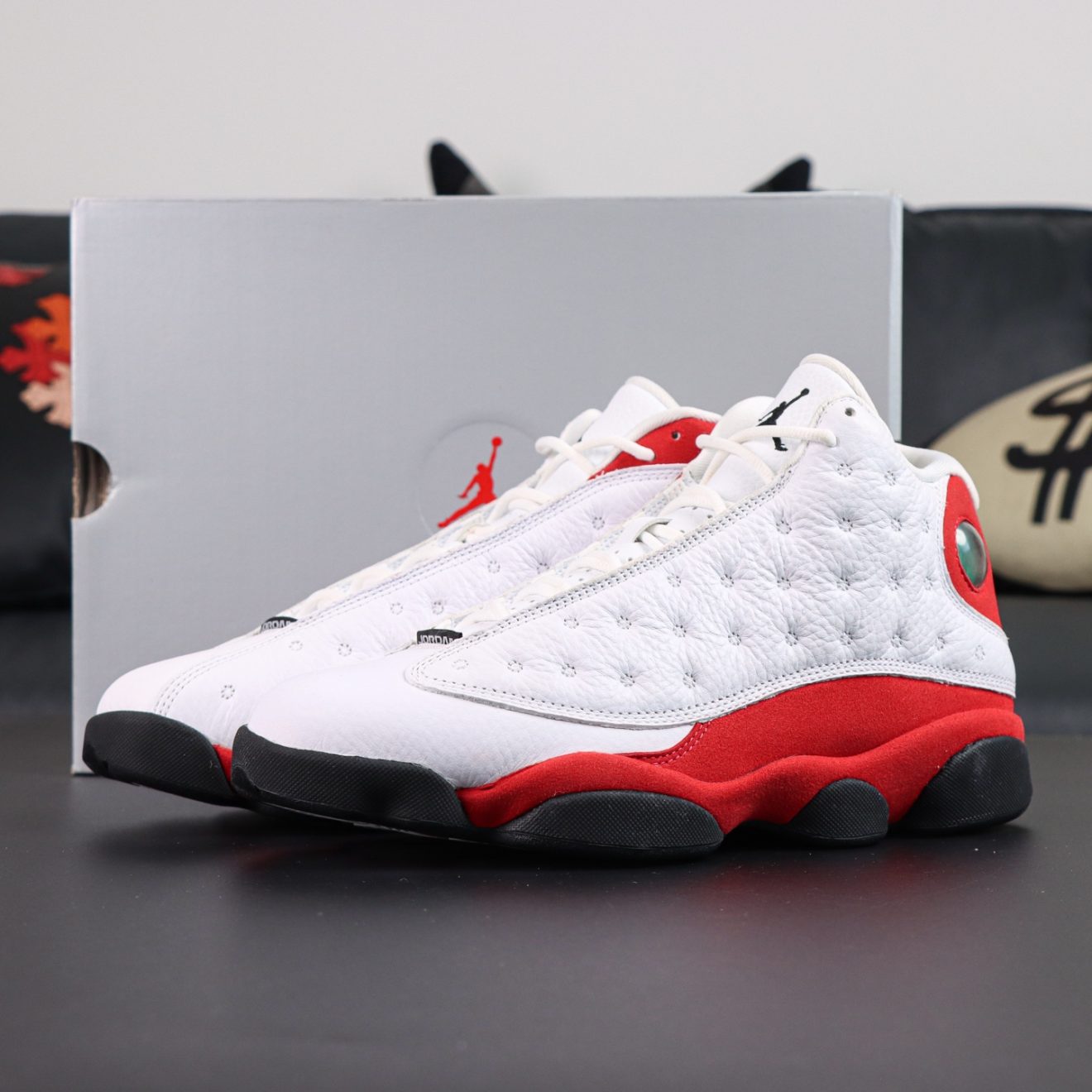 Jordan 13 Chicago Reps with retail-style box