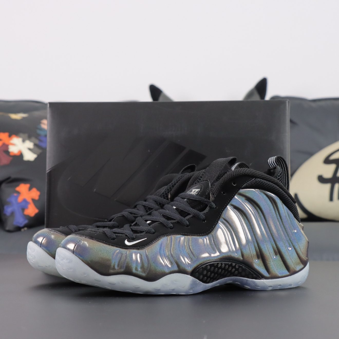 Foamposite One Hologram Reps with box