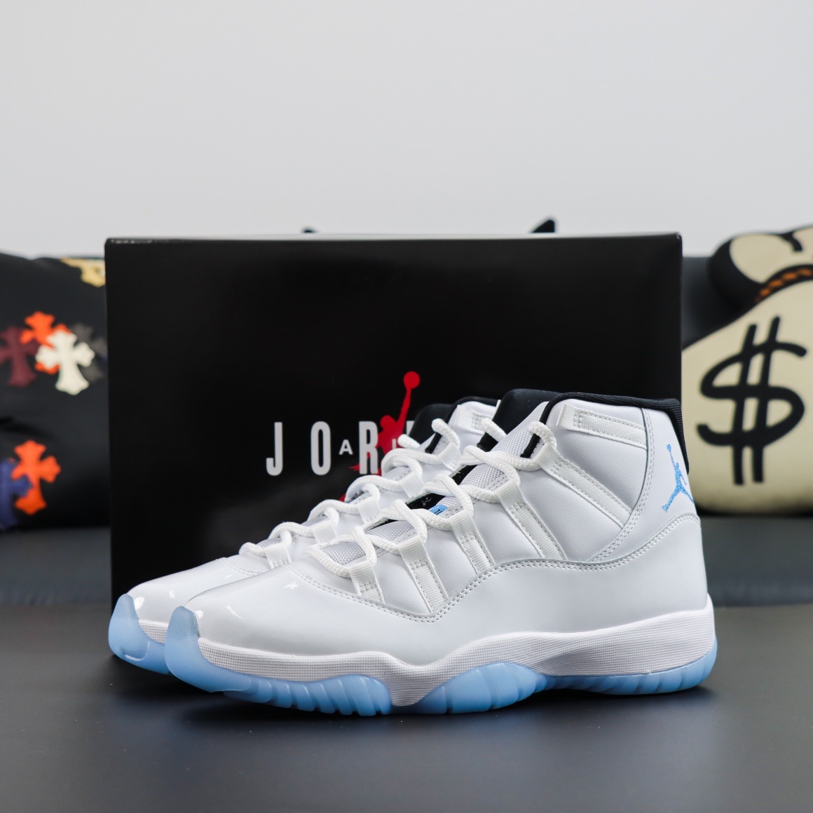 Jordan 11 Legend Blue 2024 reps with box, high patent and icy outsole