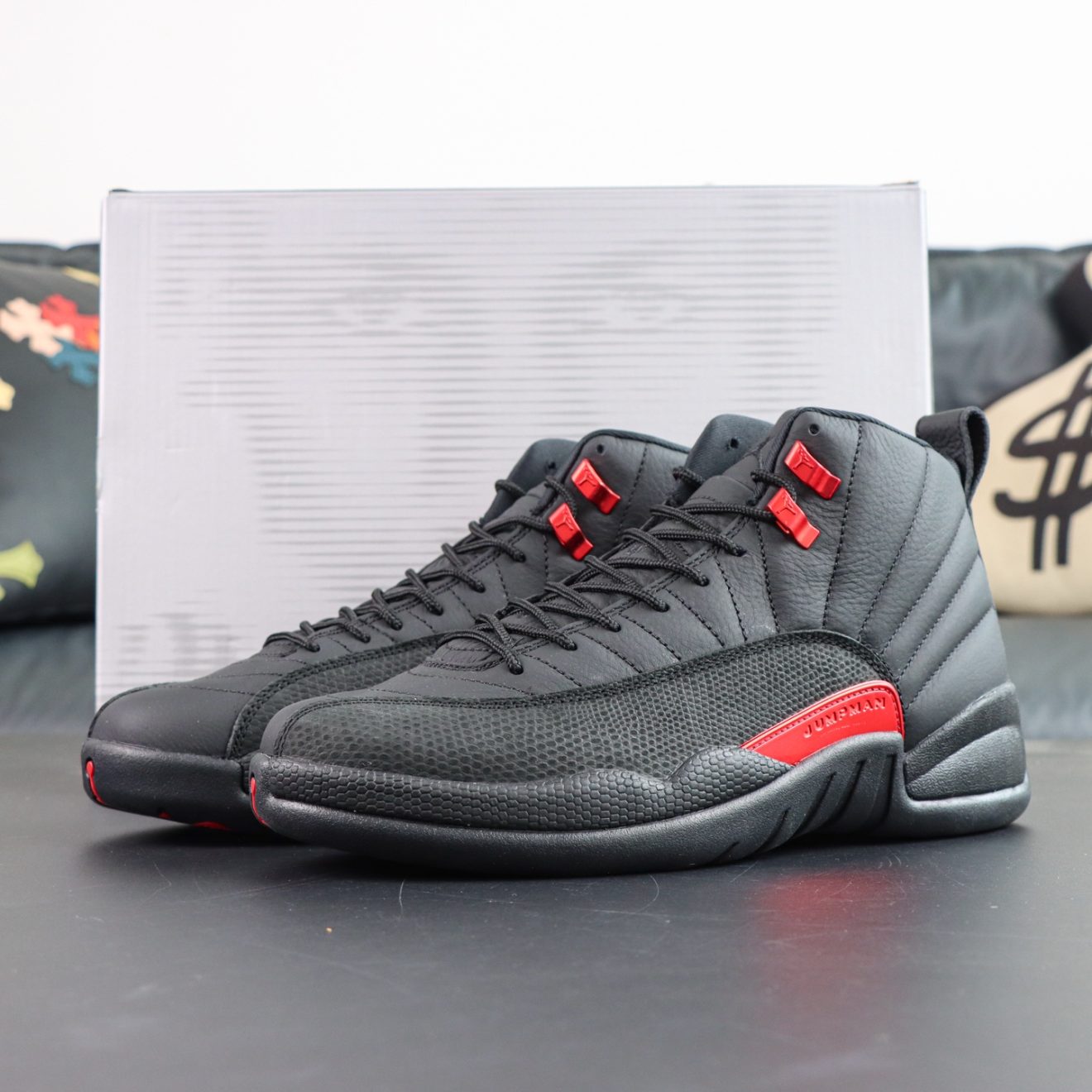 Air Jordan 12 "Bloodline" Reps