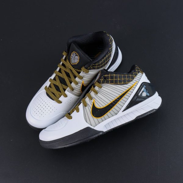 Top-down view showing butterfly sockliner of Kobe 4 Mambacita Reps