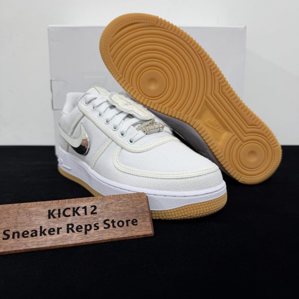 Outsole of Travis Scott AF1 Reps with classic AF1 traction pattern