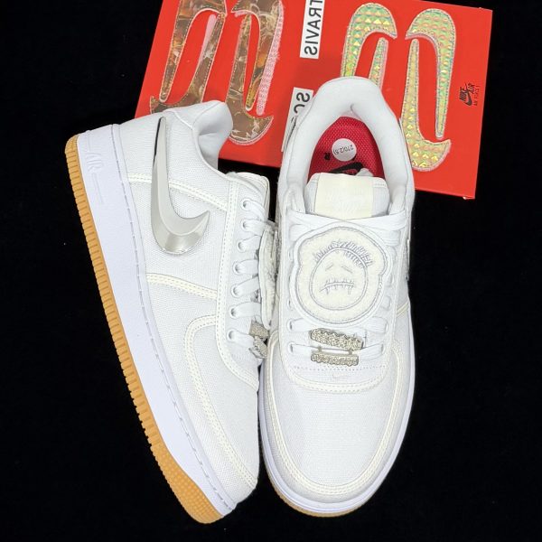 Top-down view of Travis Scott AF1 Reps