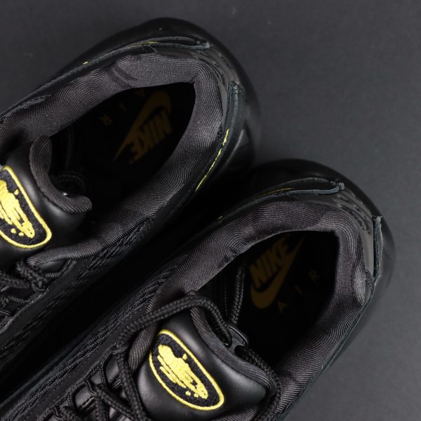 CRTZ tongue tag on Air Max 95 Corteiz reps with co-branded details