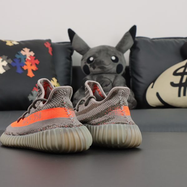 Heel side of Yeezy 350 Beluga reps showing knit texture and sole slope