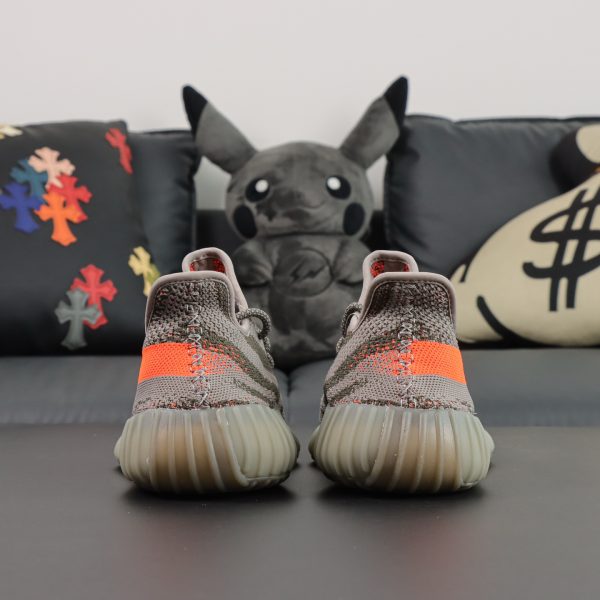 Back heel of Yeezy 350 Beluga reps with grey knit pull tab