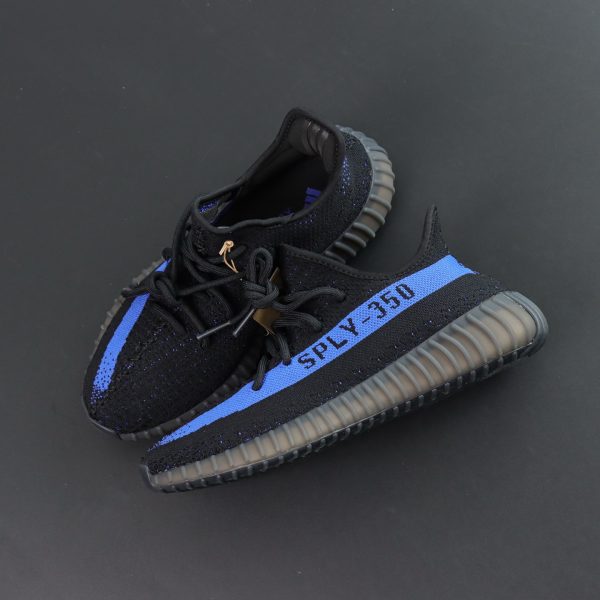 Top view of Yeezy 350 Dazzling Blue reps with blue side stripe