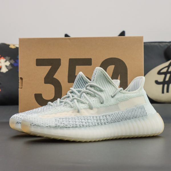 Yeezy 350 Cloud White reps with light grey upper and original box