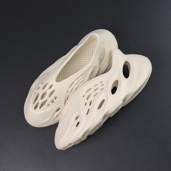 Top-down view of Yeezy Foam Runner Ararat pair in neutral white