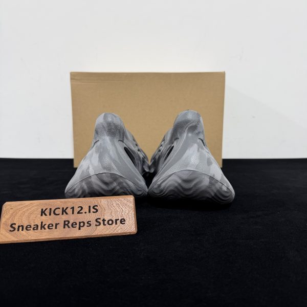 Back view of Yeezy Foam Runner Granite Reps